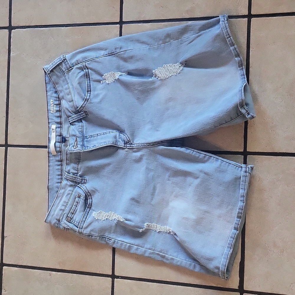 Distressed stretch shorts